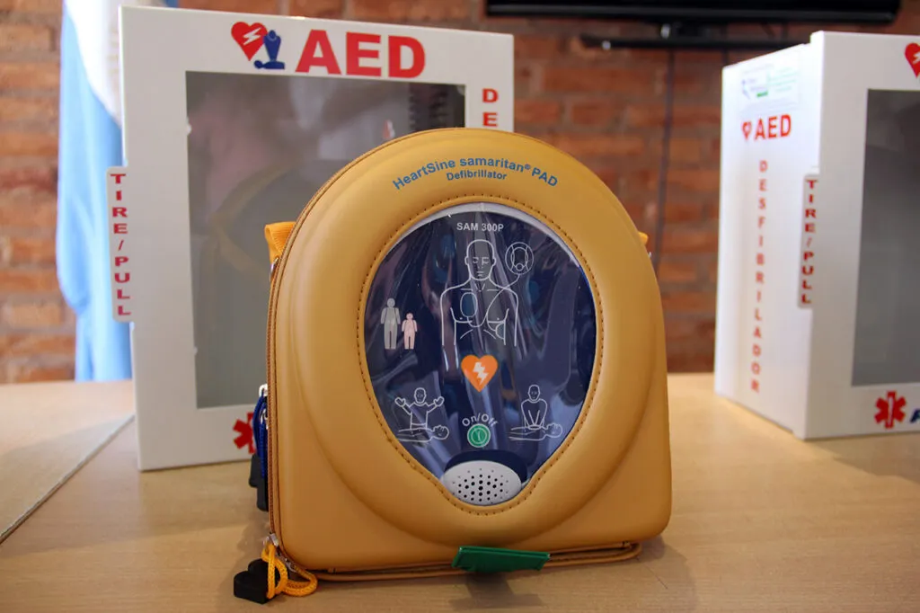 desfibrilador-1024x682