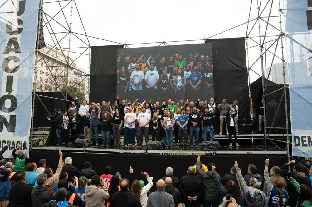 APMF 6
