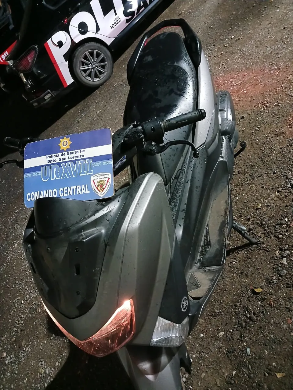 Moto Yamaha robo