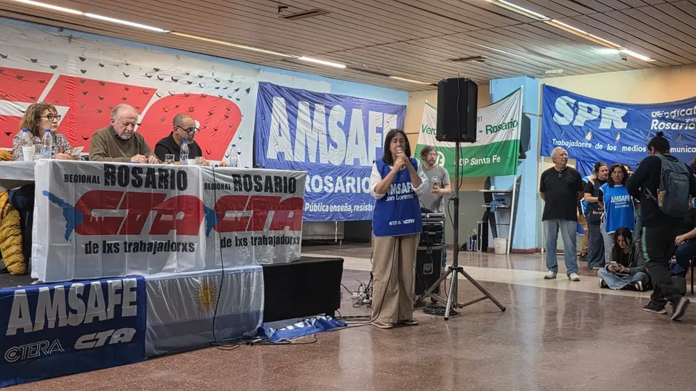 Adriana Monteverde en plenario regional AMSAFE Rosario