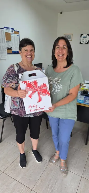 entrega cajas navideñas 3